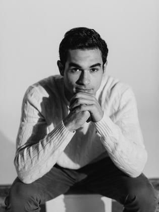 يوسف عمر